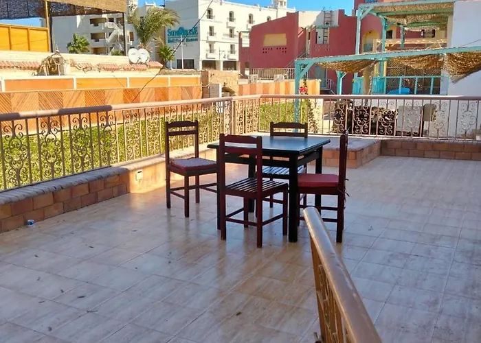 Al Sarfi Apartments